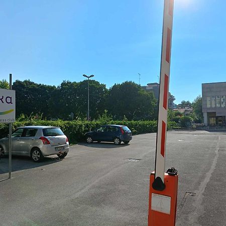 Appartamento Centro Storico Monfalcone Exteriör bild