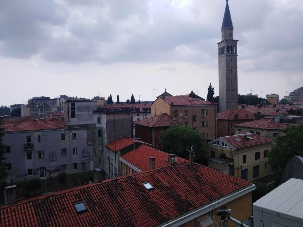 Appartamento Centro Storico Monfalcone Exteriör bild